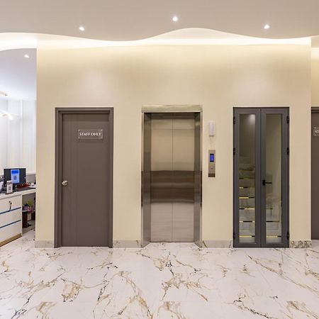 V'Luna Hotel - Managed By Thm Cần Thơ Extérieur photo