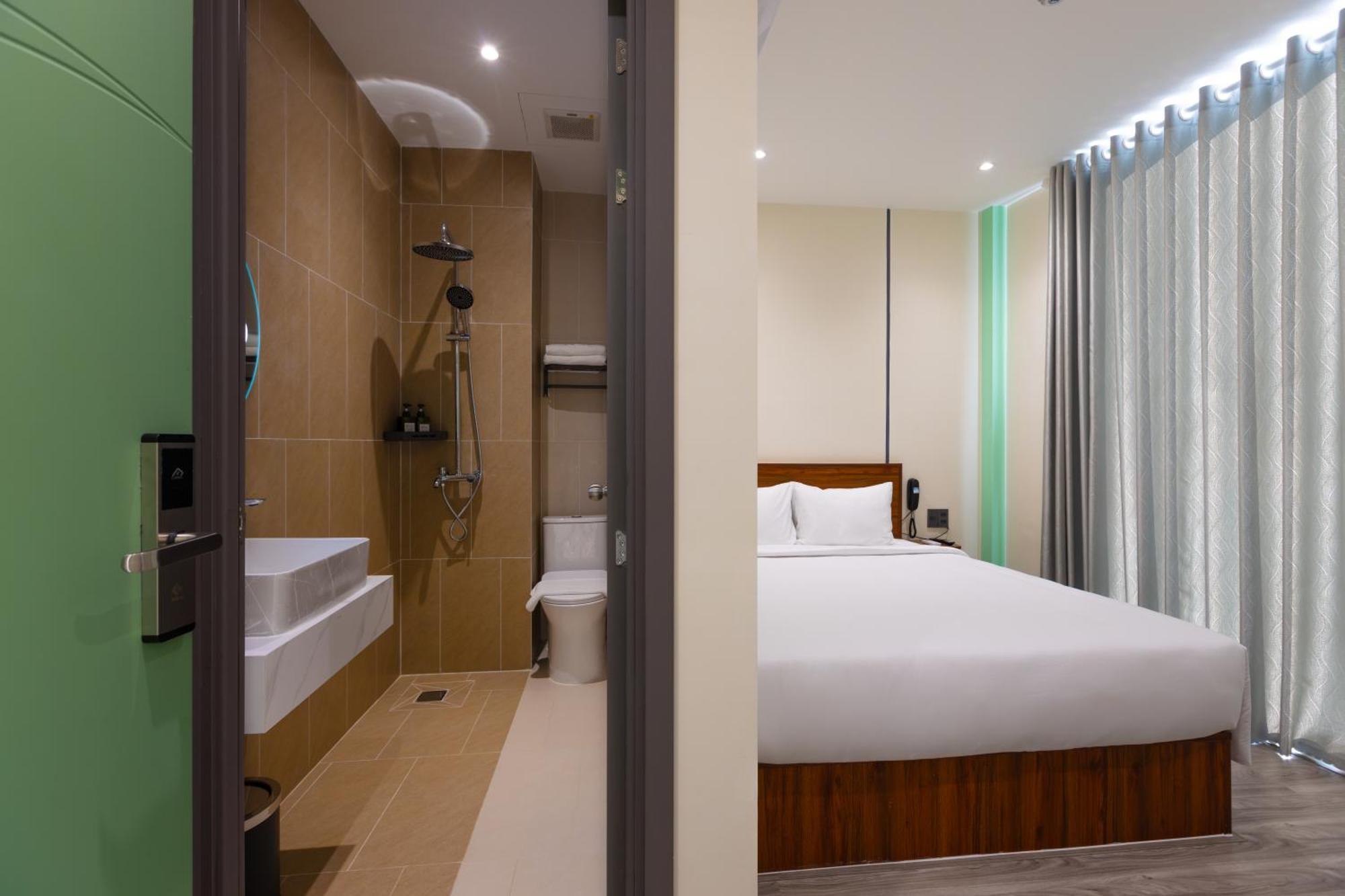 V'Luna Hotel - Managed By Thm Cần Thơ Extérieur photo